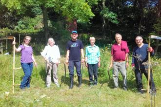 Scything volunteers